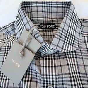 TOM FORD NWT Men’s Dress Shirt Made in ITALY 
Size: 40 / 15 3/4